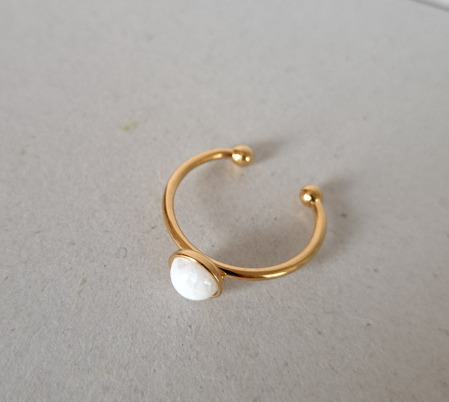 Bague fine Pierre de lune - Réglable