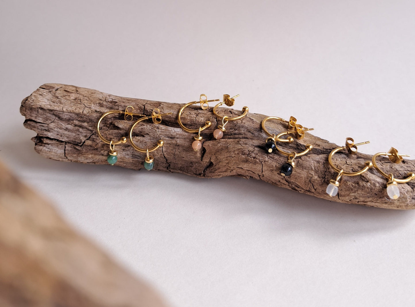 Boucles d'oreilles fines Pierre de soleil