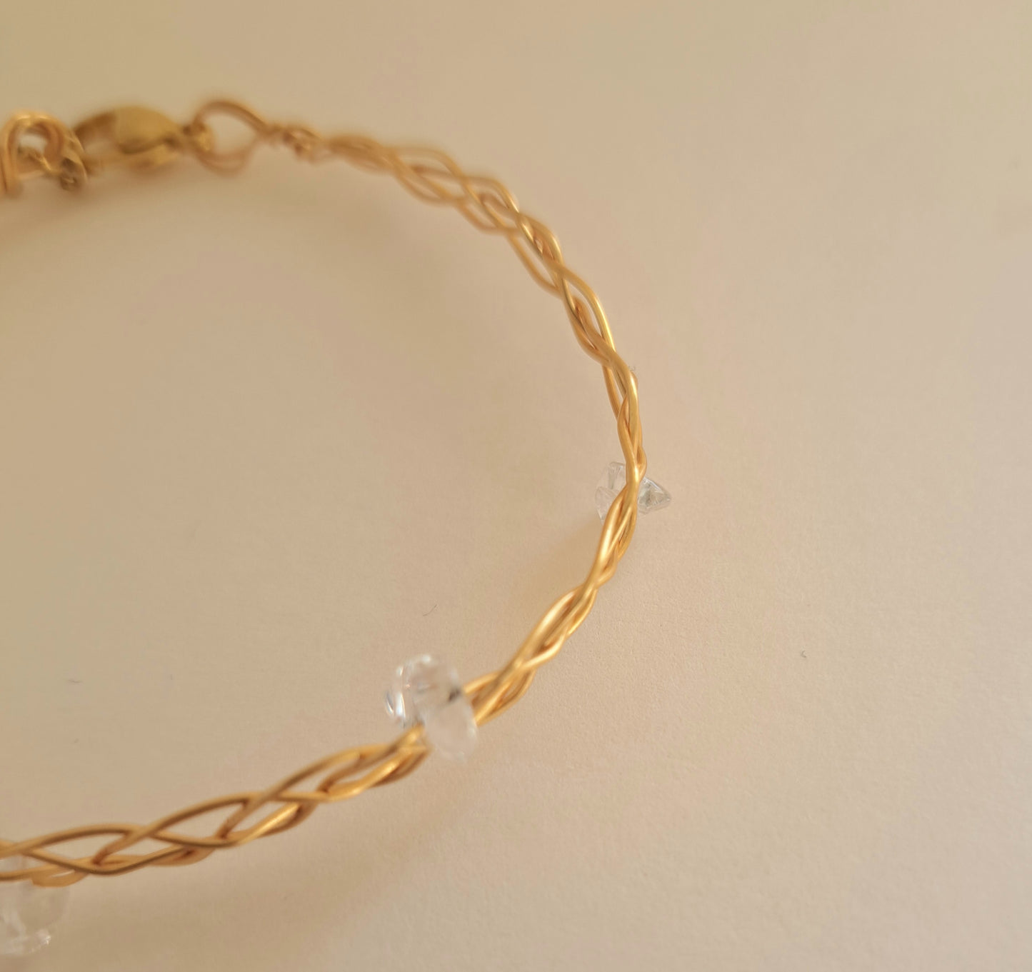 Bracelet tressé laiton - Pierre Cristal de roche - Doré ou argenté