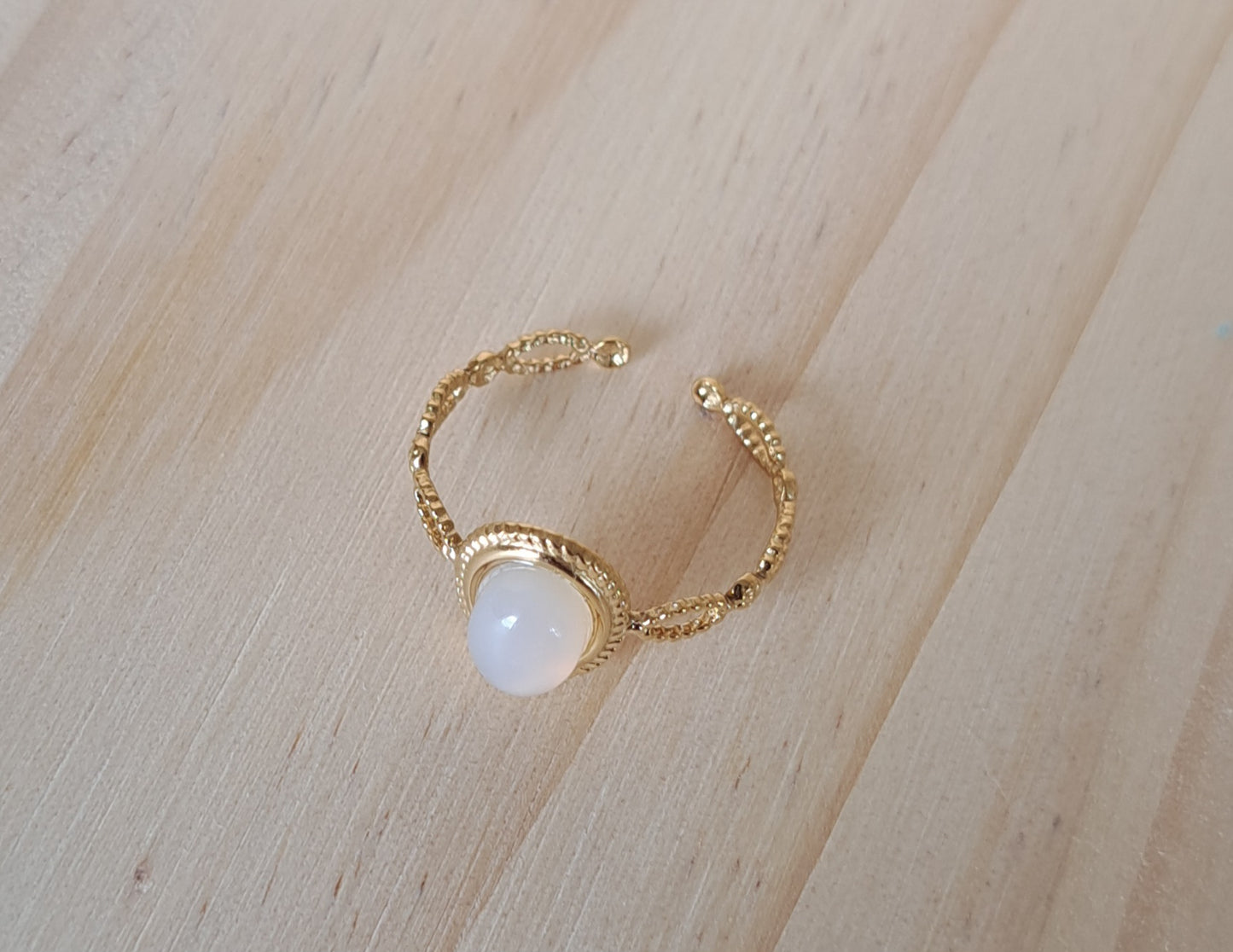 Bague sertie Opale - Argentée ou dorée