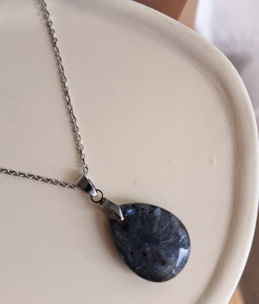 Collier pendentif Labradorite - Argenté ou Doré