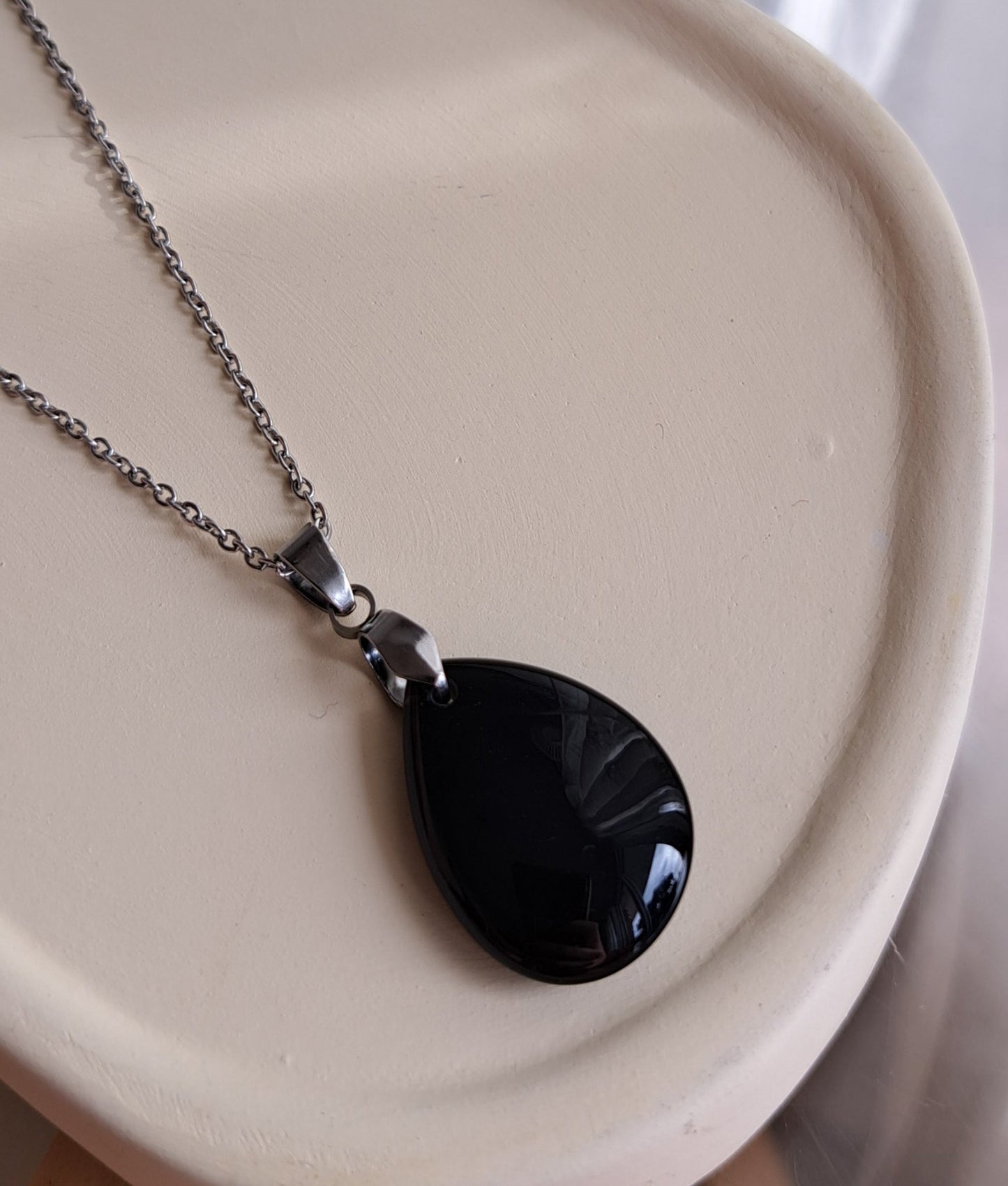 Collier pendentif Obsidienne - Argenté ou Doré