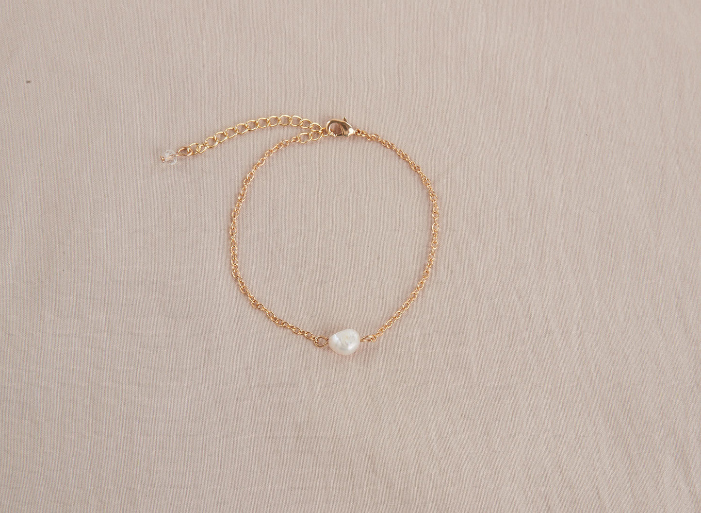 Freshwater pearl bracelet, Radiance