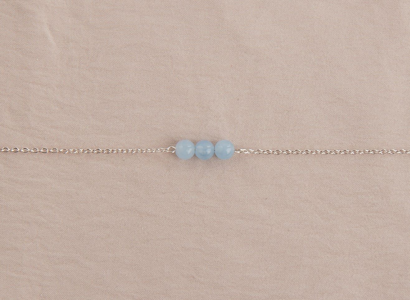 Aquamarine pearl bracelet, Anti-stress