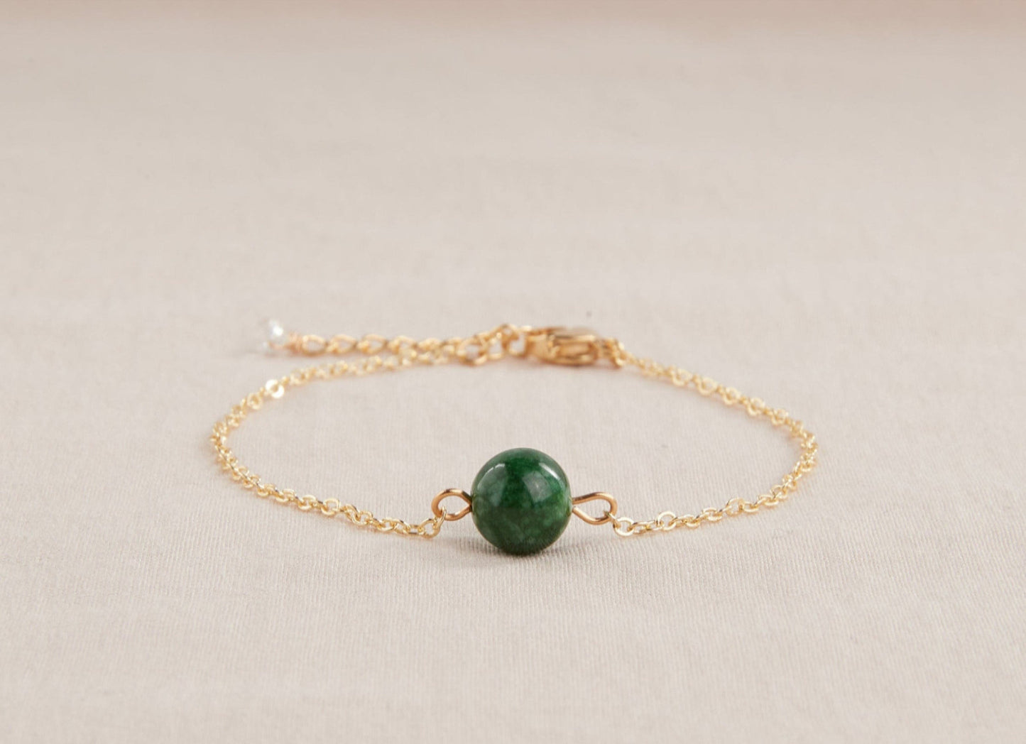 Green Jade stone bracelet, Honesty