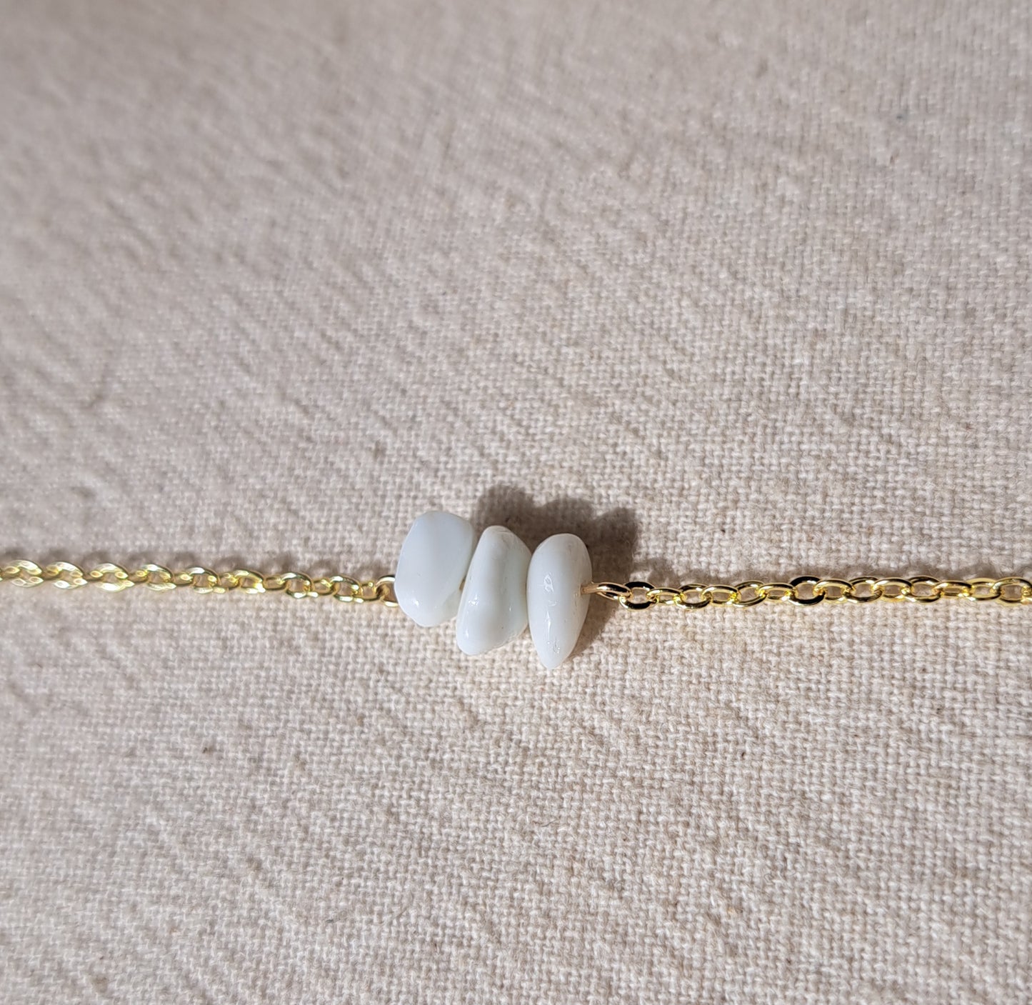 White Agate stone bracelet, Protection