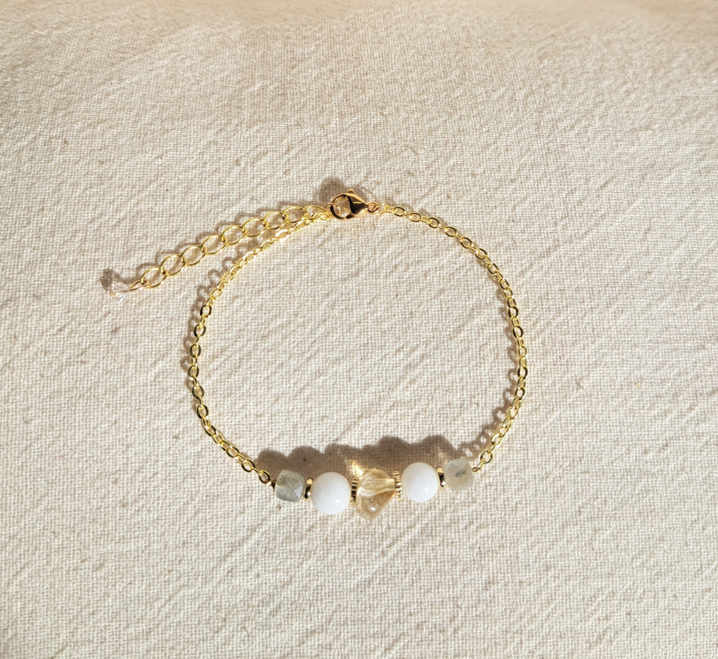 The Cancer bracelet in natural stones