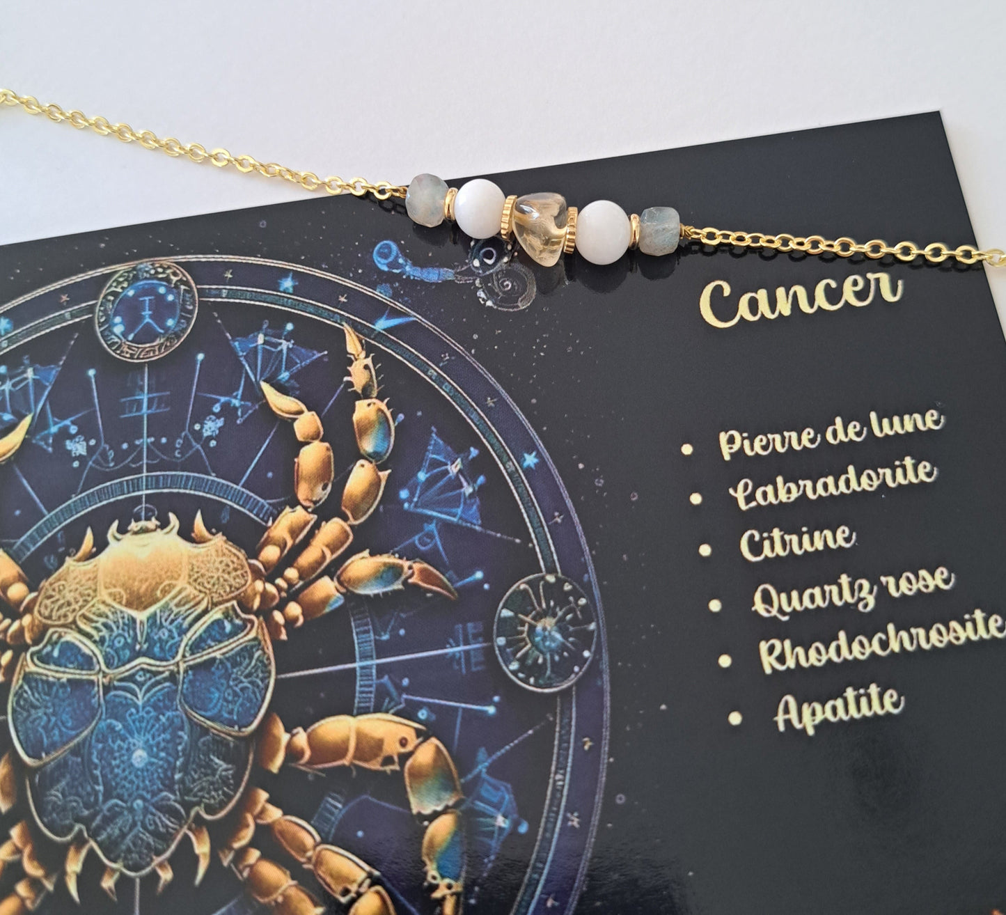 Le bracelet du Cancer en pierres naturelles