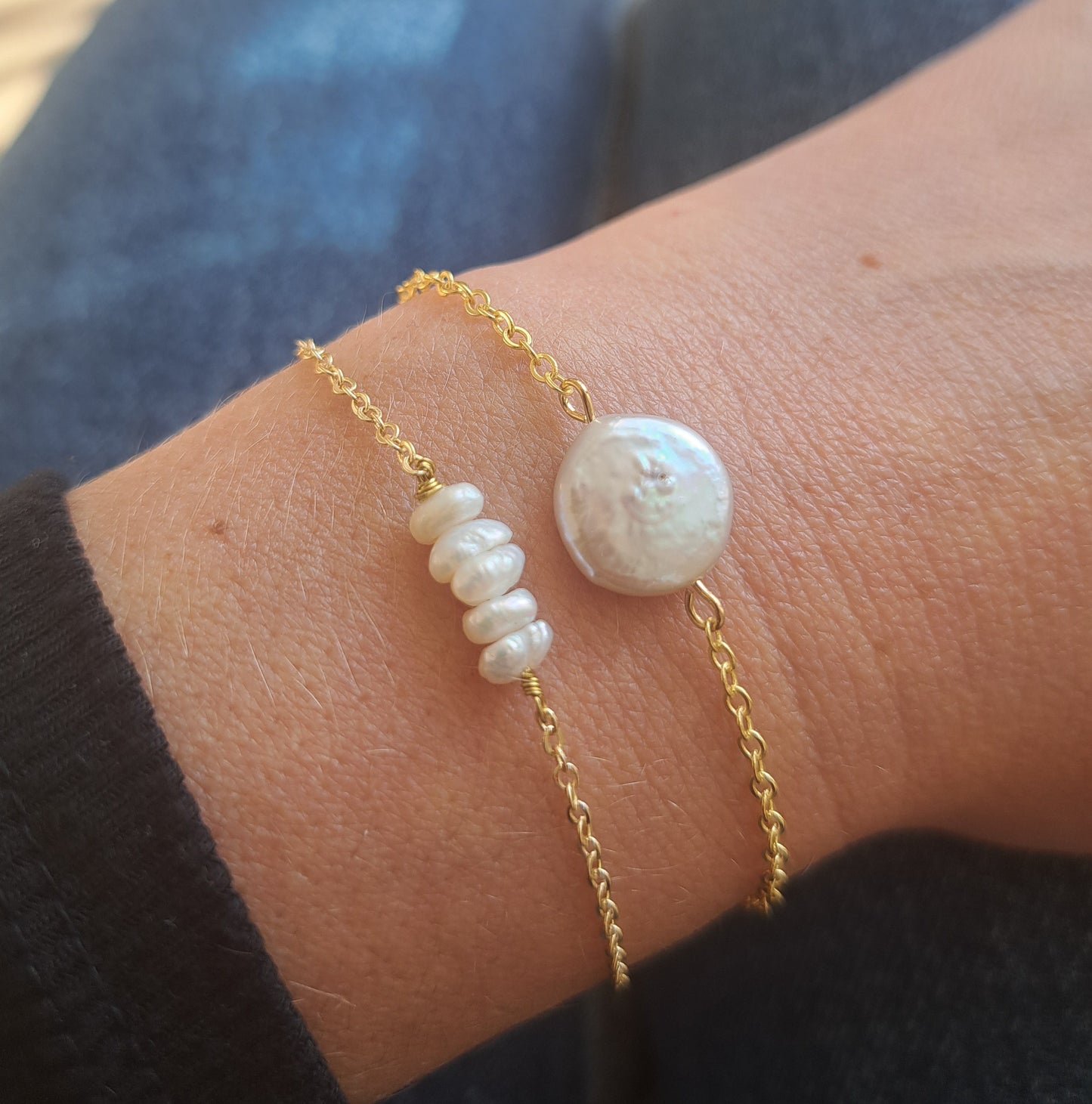 Flat cultured pearl bracelet