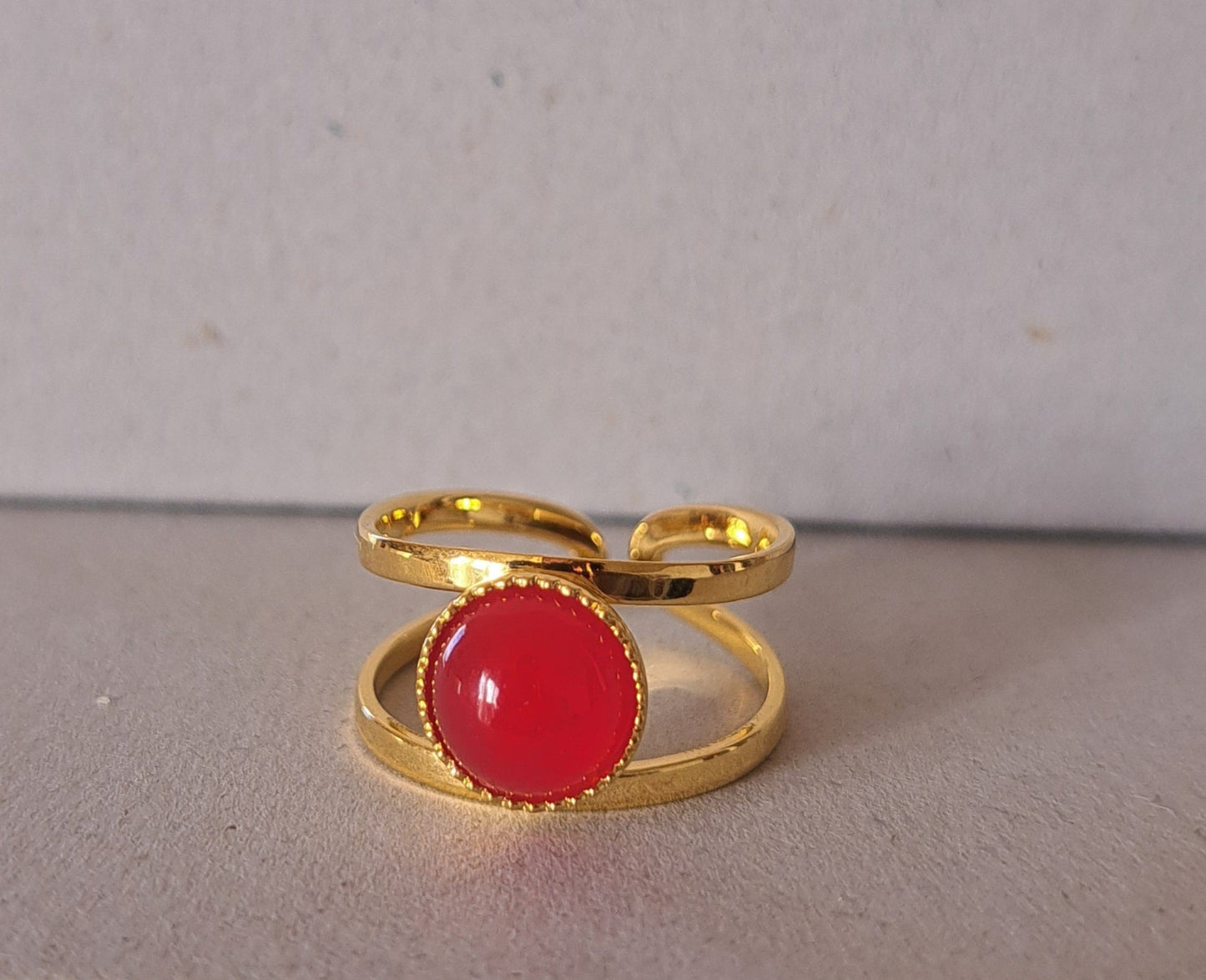 Bague pierre Agate colorée rouge - Dorée à l'or fin