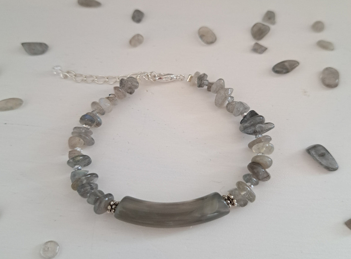 Bracelet pierres labradorite et résine