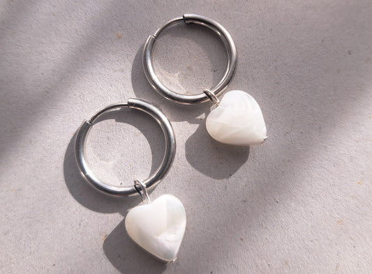 Boucles d'oreilles coeur nacre - Doré ou argenté
