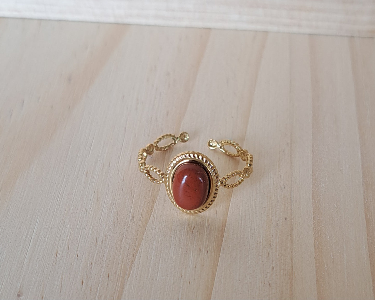 Bague sertie Jaspe rouge - Argentée ou dorée