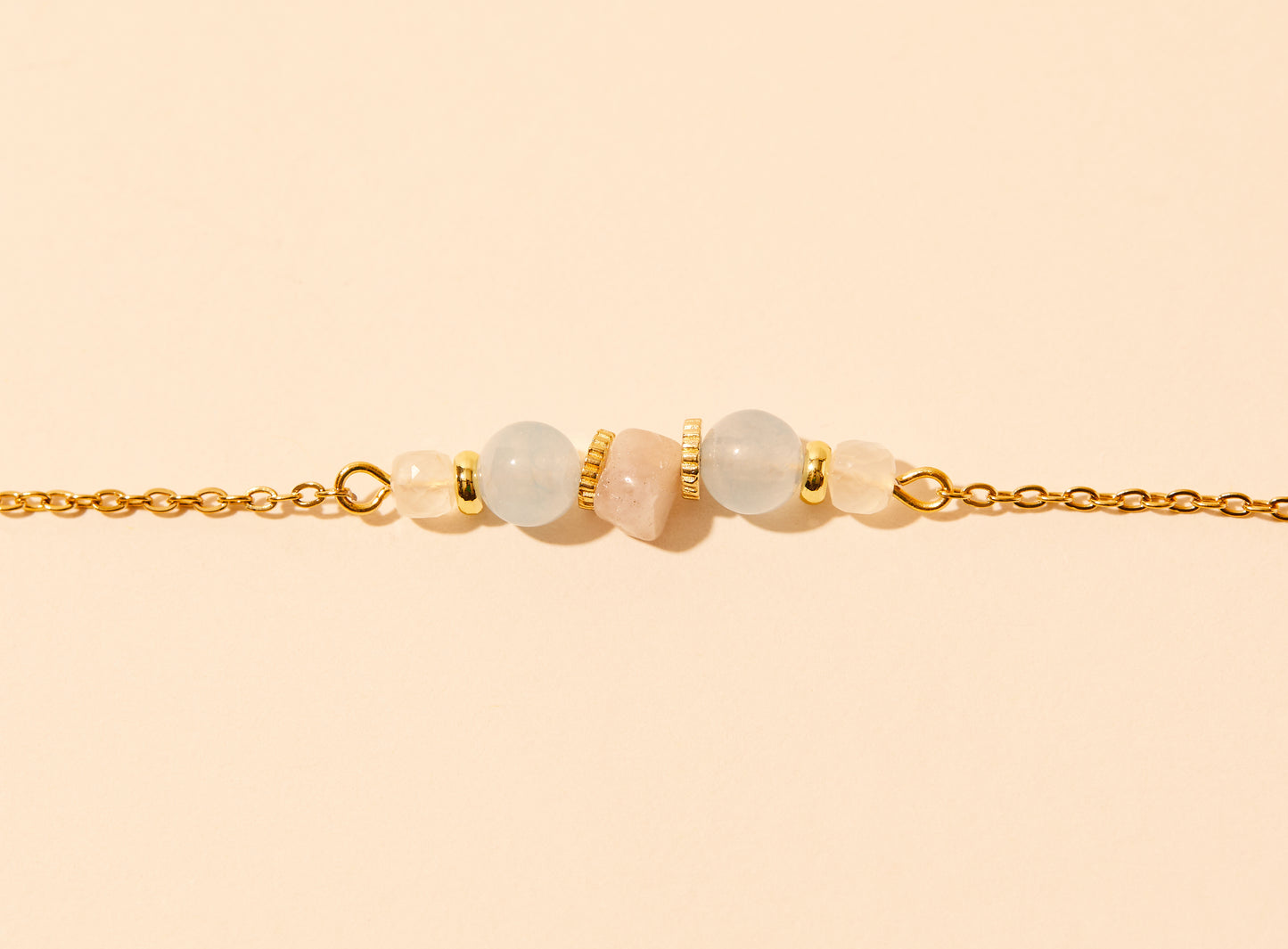 The Fish bracelet in natural stones