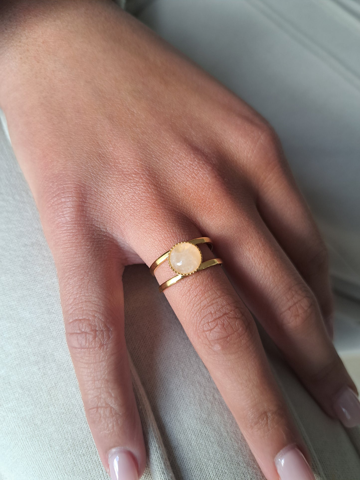 Rose Quartz stone ring - Gilded with fine gold