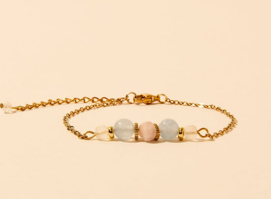 The Fish bracelet in natural stones