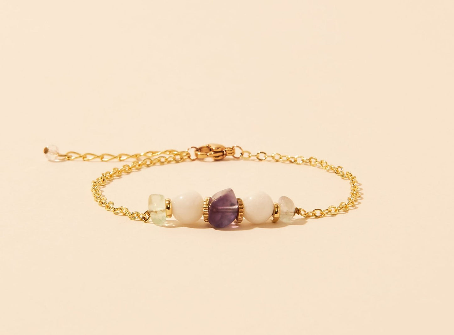 The Virgin's bracelet in natural stones