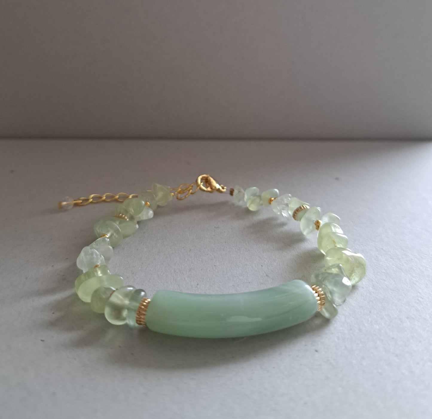 Prehnite stone and resin bracelet