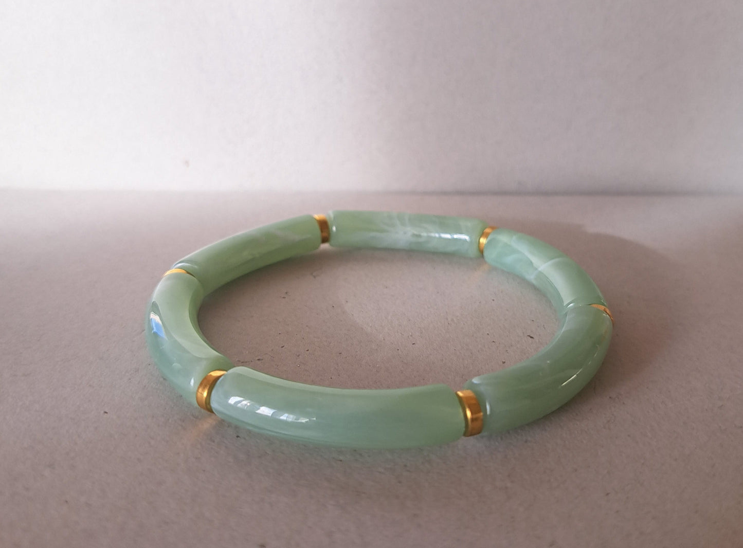 Bracelet en résine vert d'eau