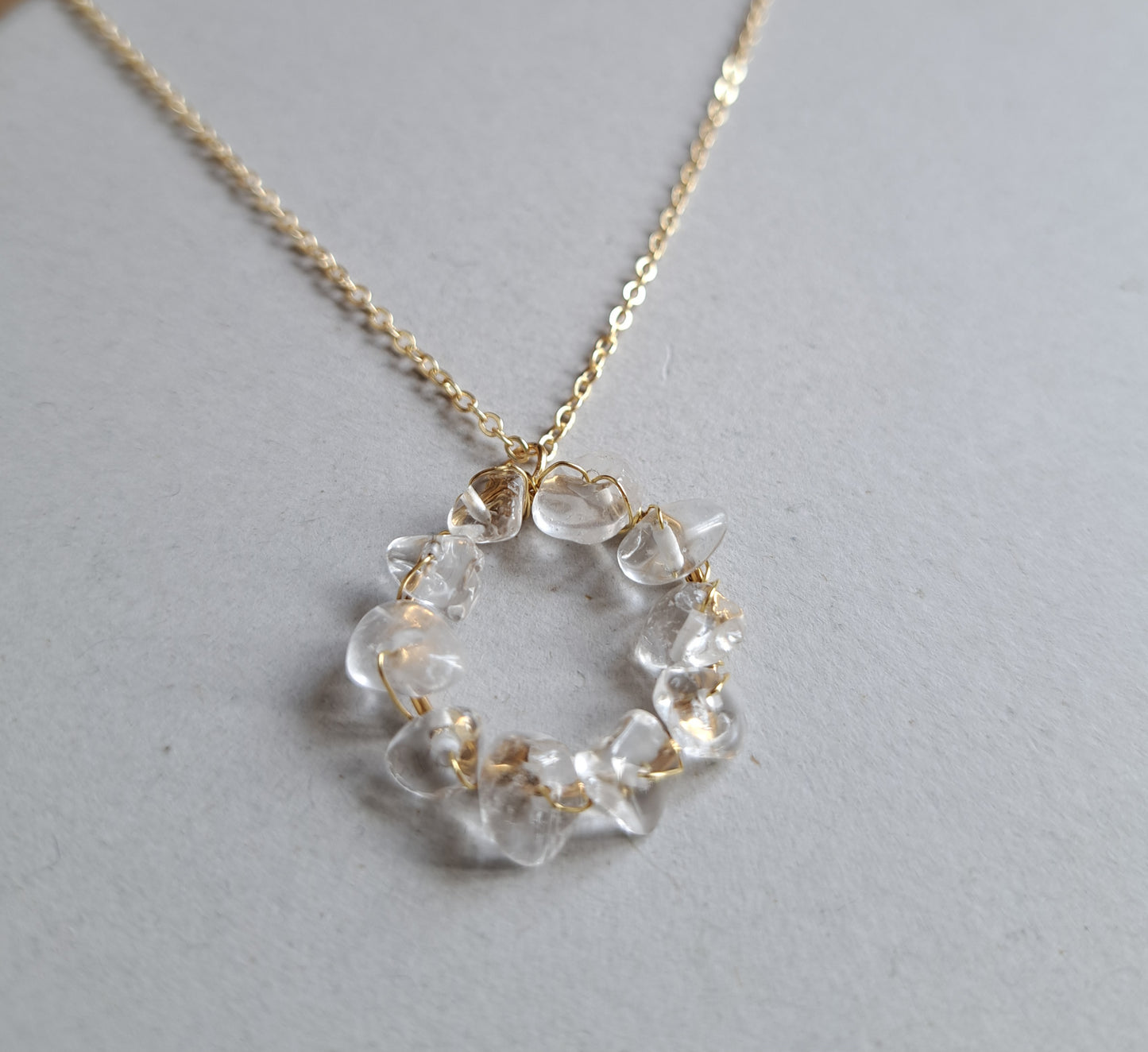 Rock crystal pendant necklace