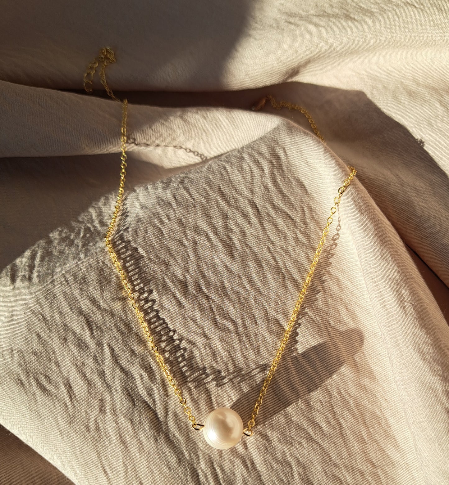 Cultured pearl necklace